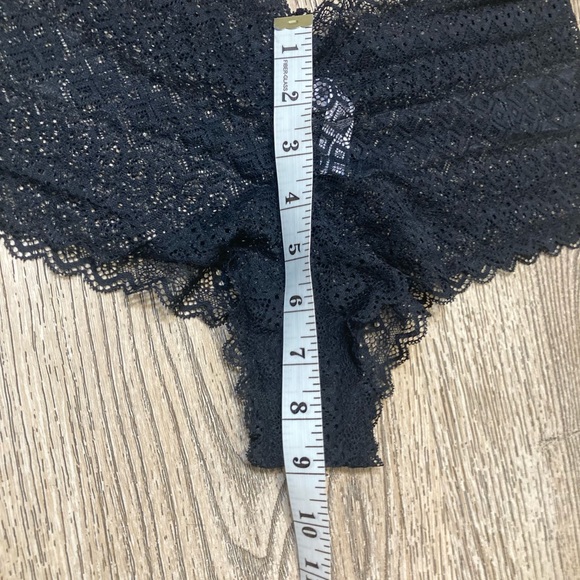 Size L Thong Lace - Picture 3 of 9